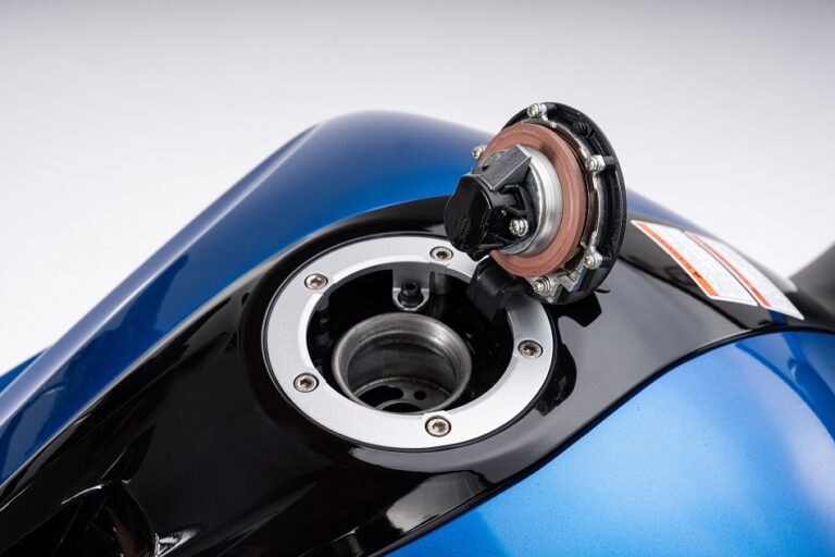 SUZUKI GXSR 150 GIXXER