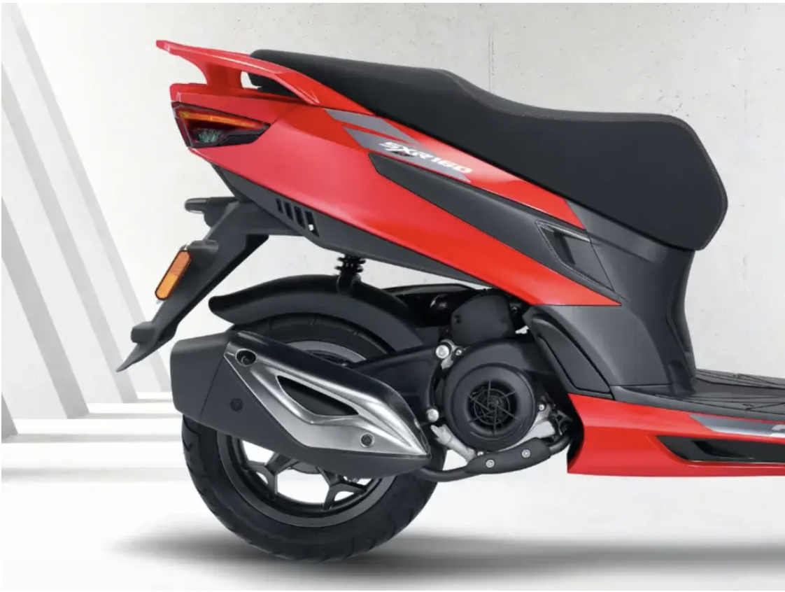 APRILIA 160 SXR