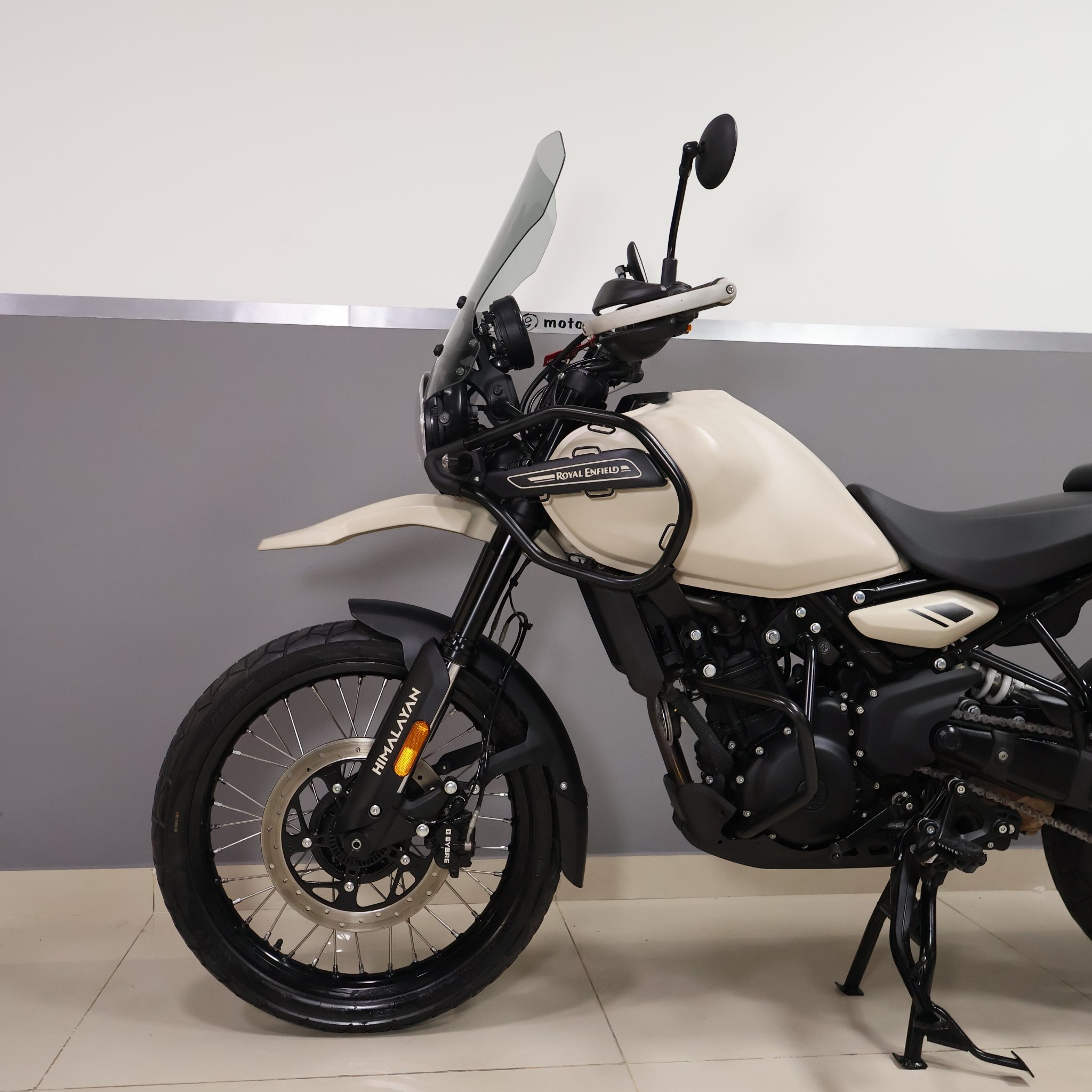 ROYAL ENFIELD HIMALAYAN 450 2025