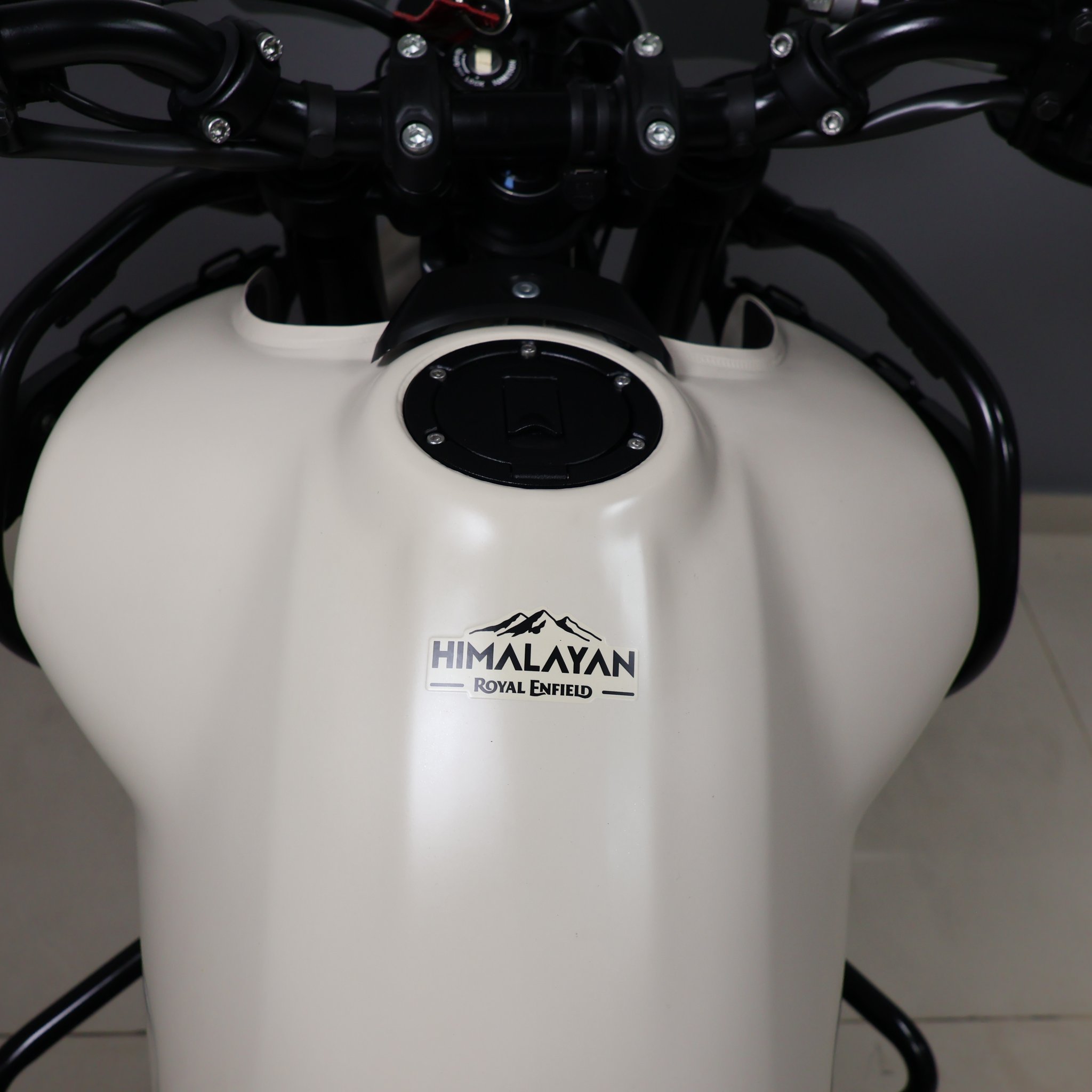 ROYAL ENFIELD HIMALAYAN 450 2025