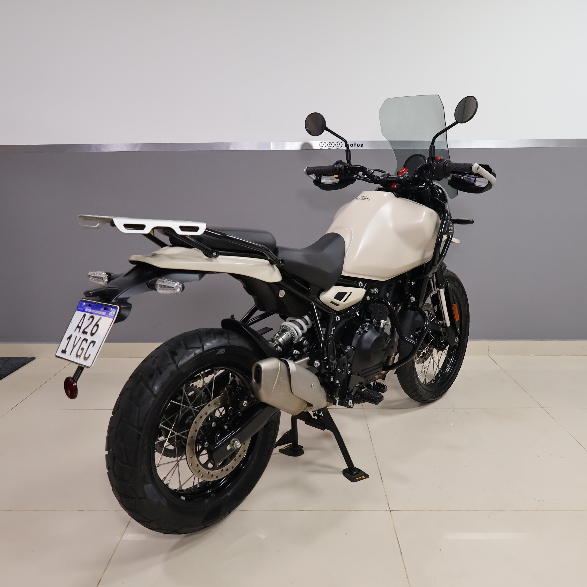 ROYAL ENFIELD HIMALAYAN 450 2025