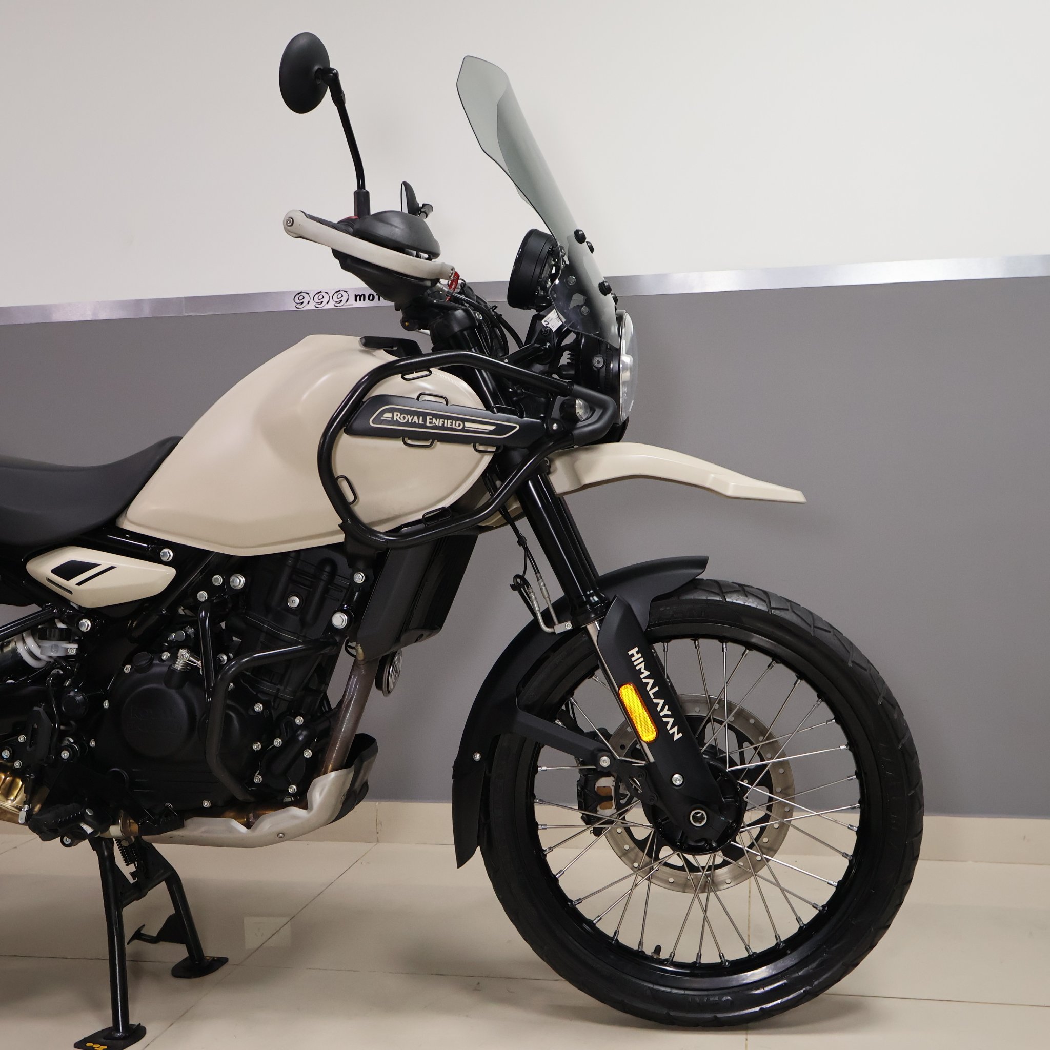 ROYAL ENFIELD HIMALAYAN 450 2025
