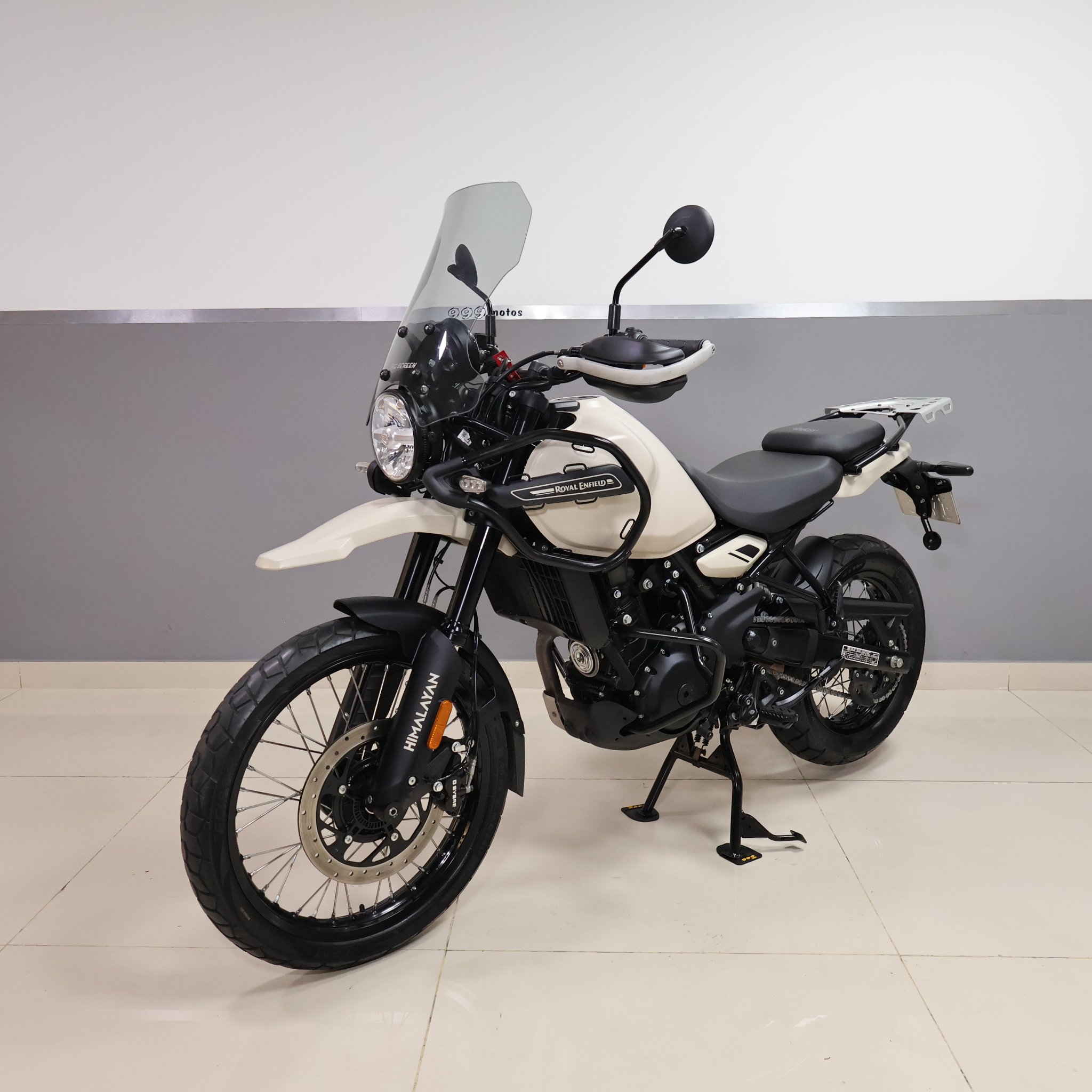 ROYAL ENFIELD HIMALAYAN 450 2025