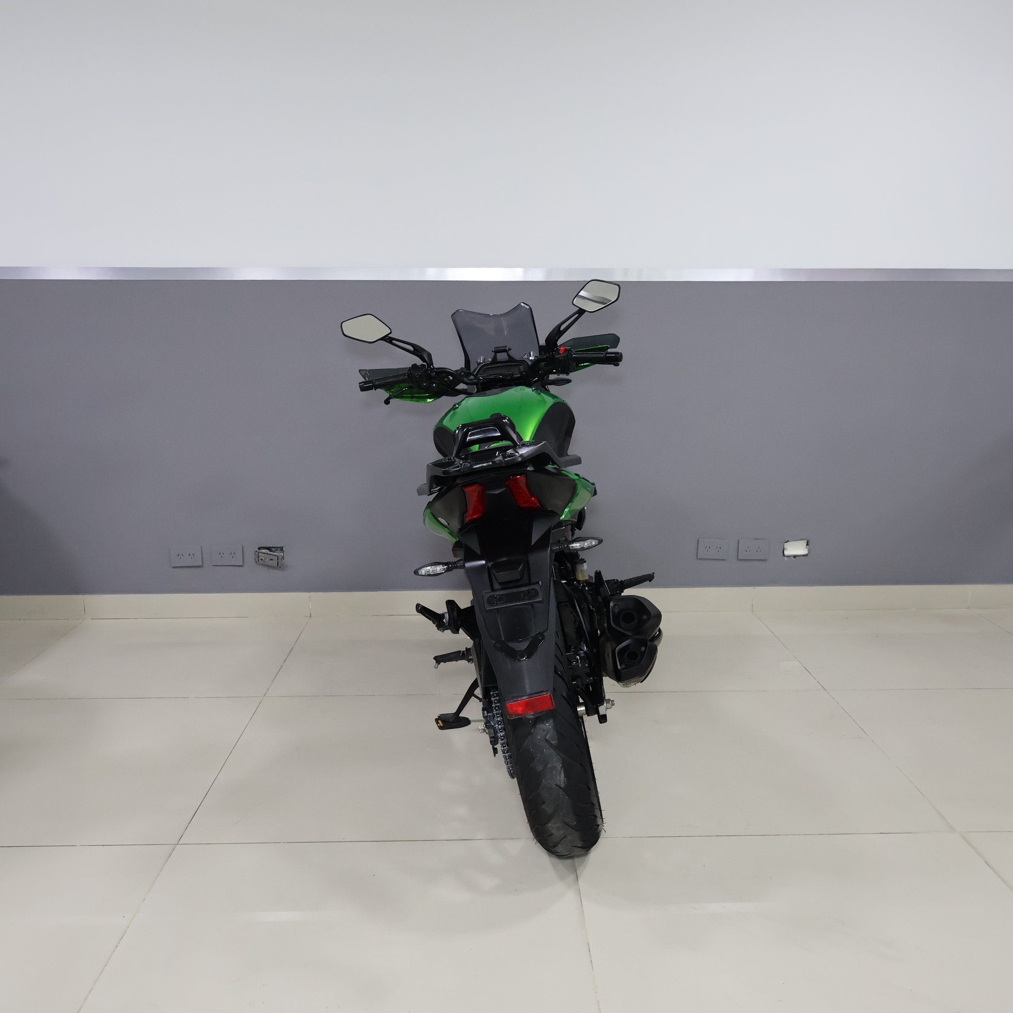 BAJAJ DOMINAR 400 2025 A250VNP