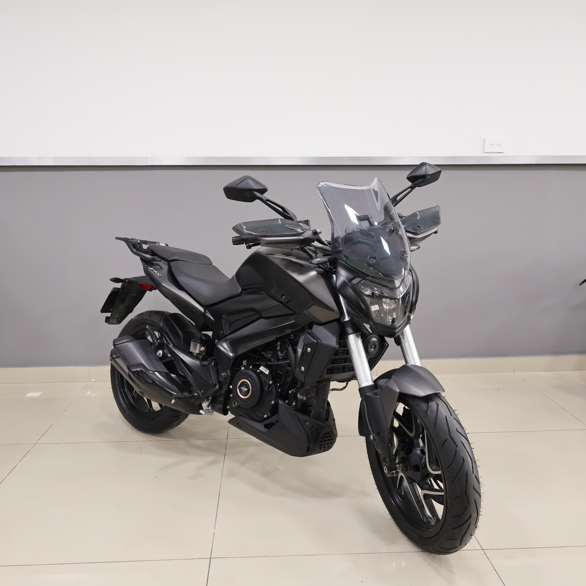 BAJAJ DOMINAR 400 2023 A193HHX