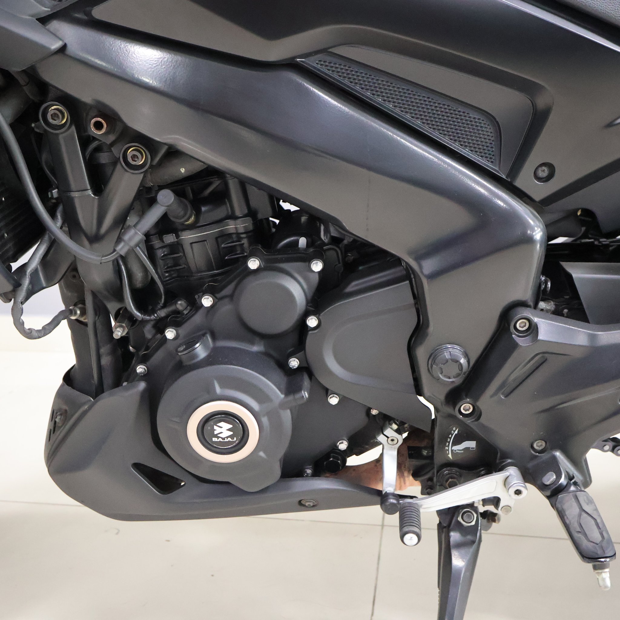 BAJAJ DOMINAR 400 2023 A193HHX