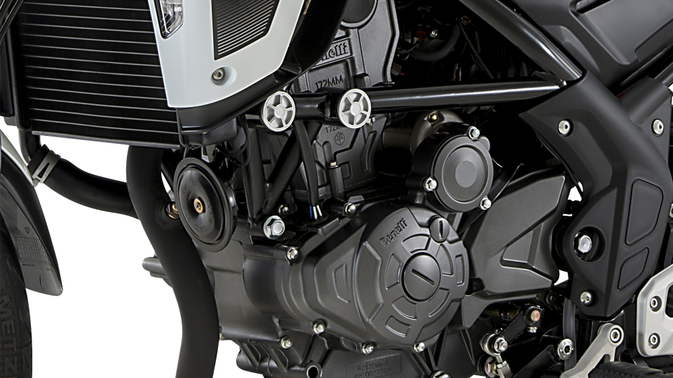 BENELLI TRK 251 ABS