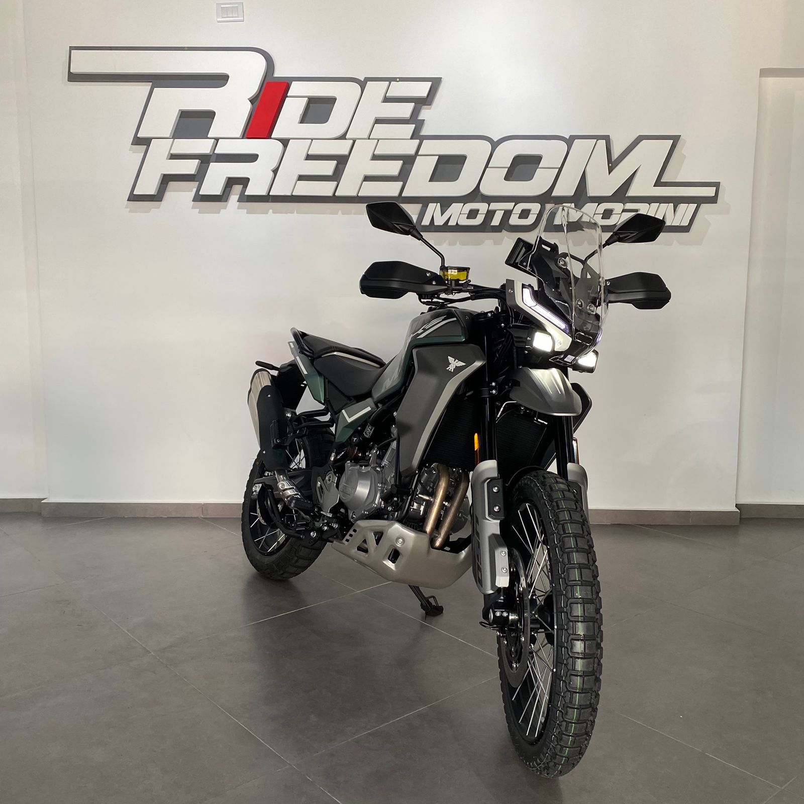 MOTO MORINI ALLTRHIKE 450