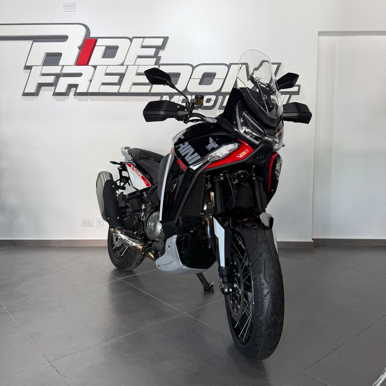 MOTO MORINI X-CAPE 1200