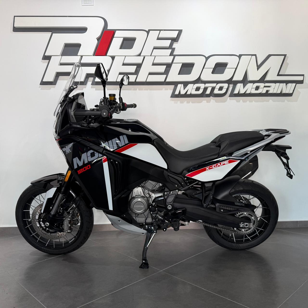 MOTO MORINI X-CAPE 1200