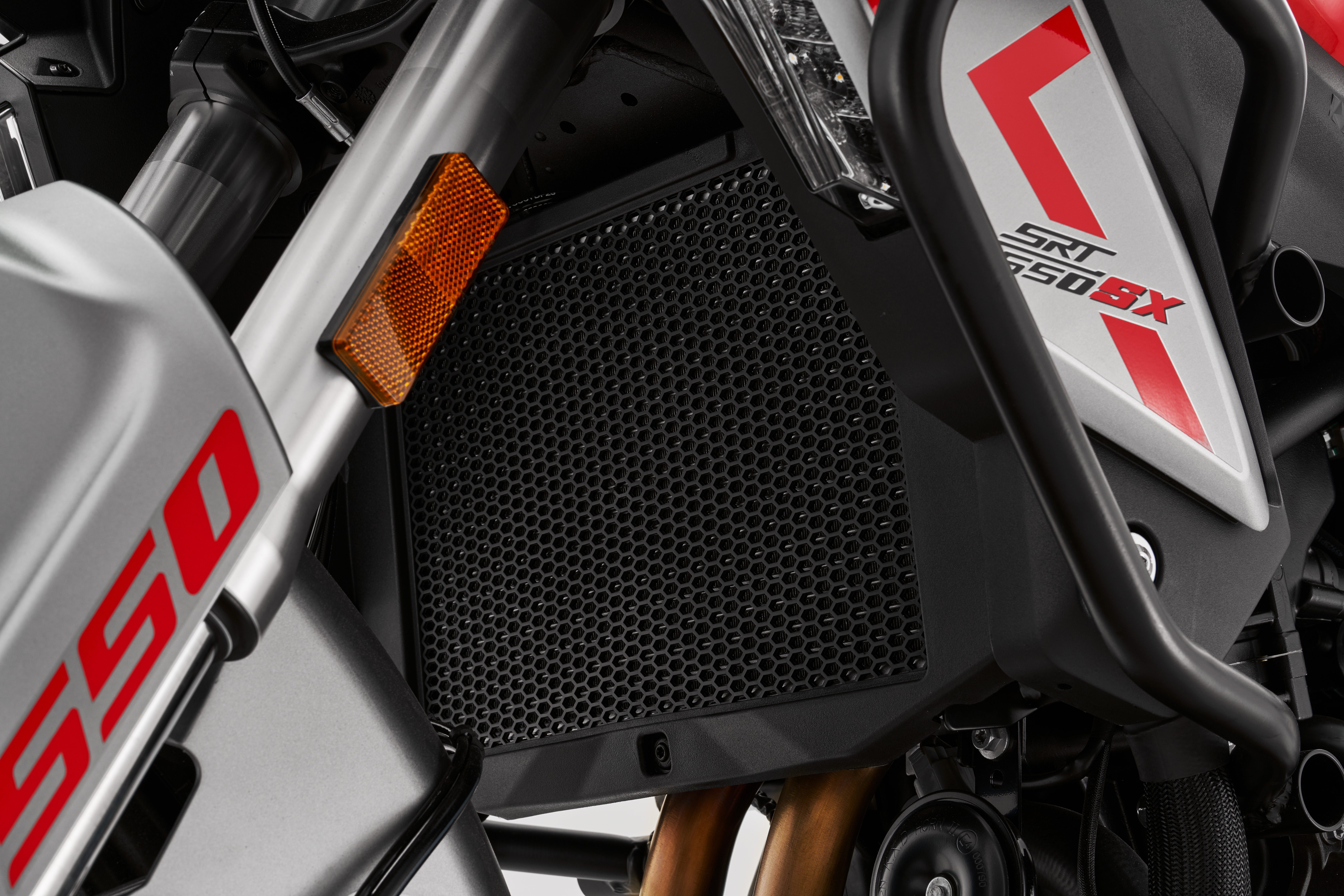 QJ MOTOR SRT 550 SX