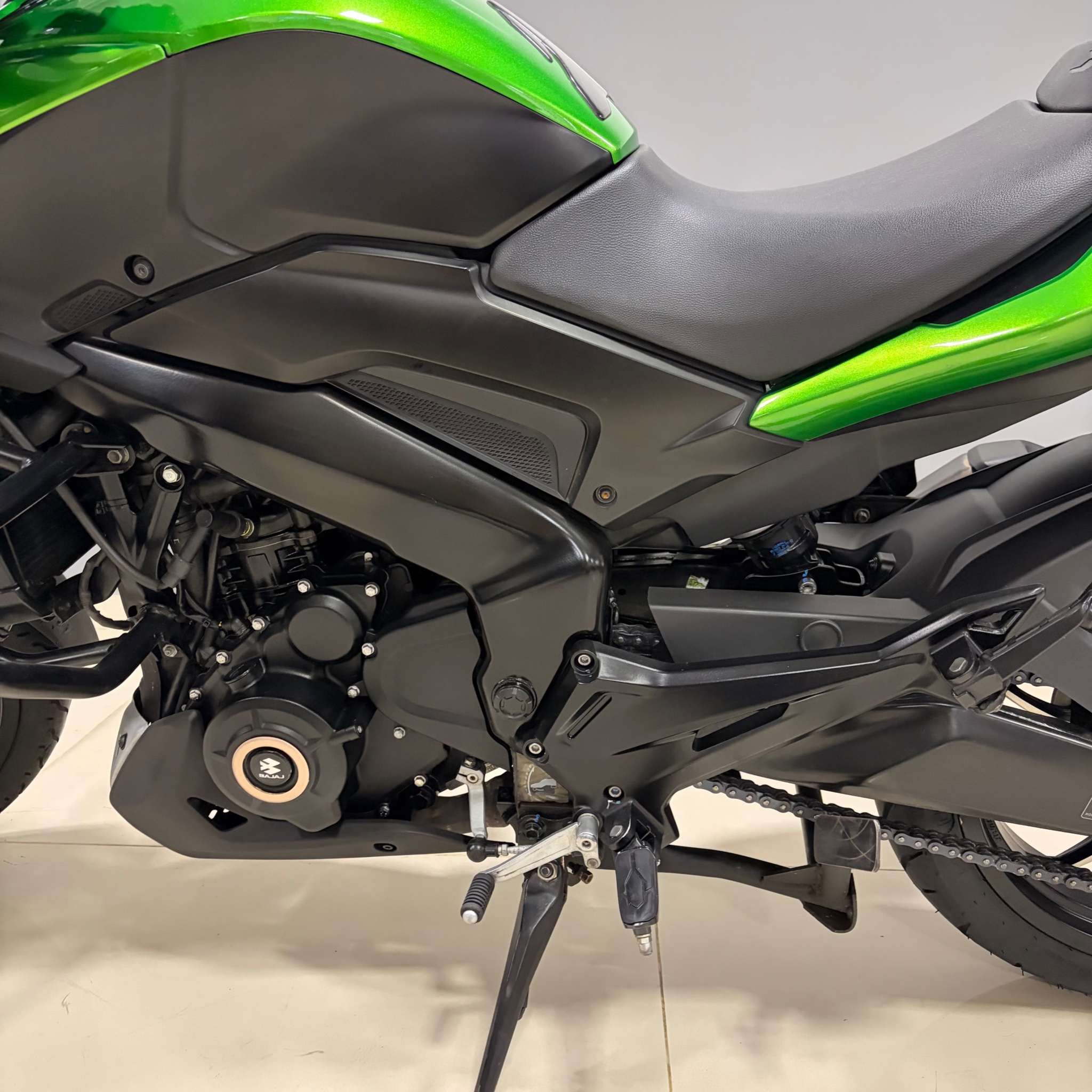BAJAJ DOMINAR 400 2024 A227QDX
