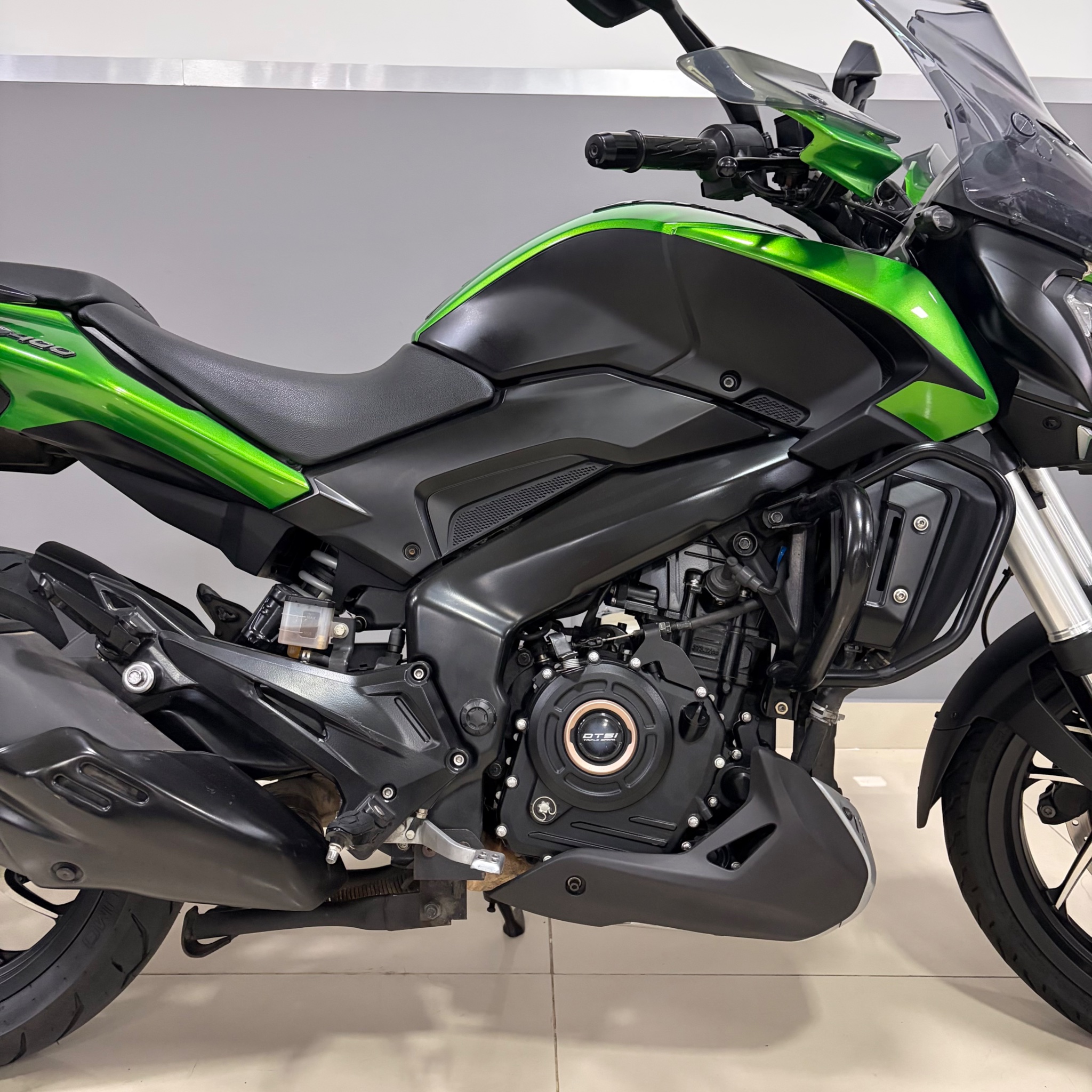 BAJAJ DOMINAR 400 2024 A227QDX