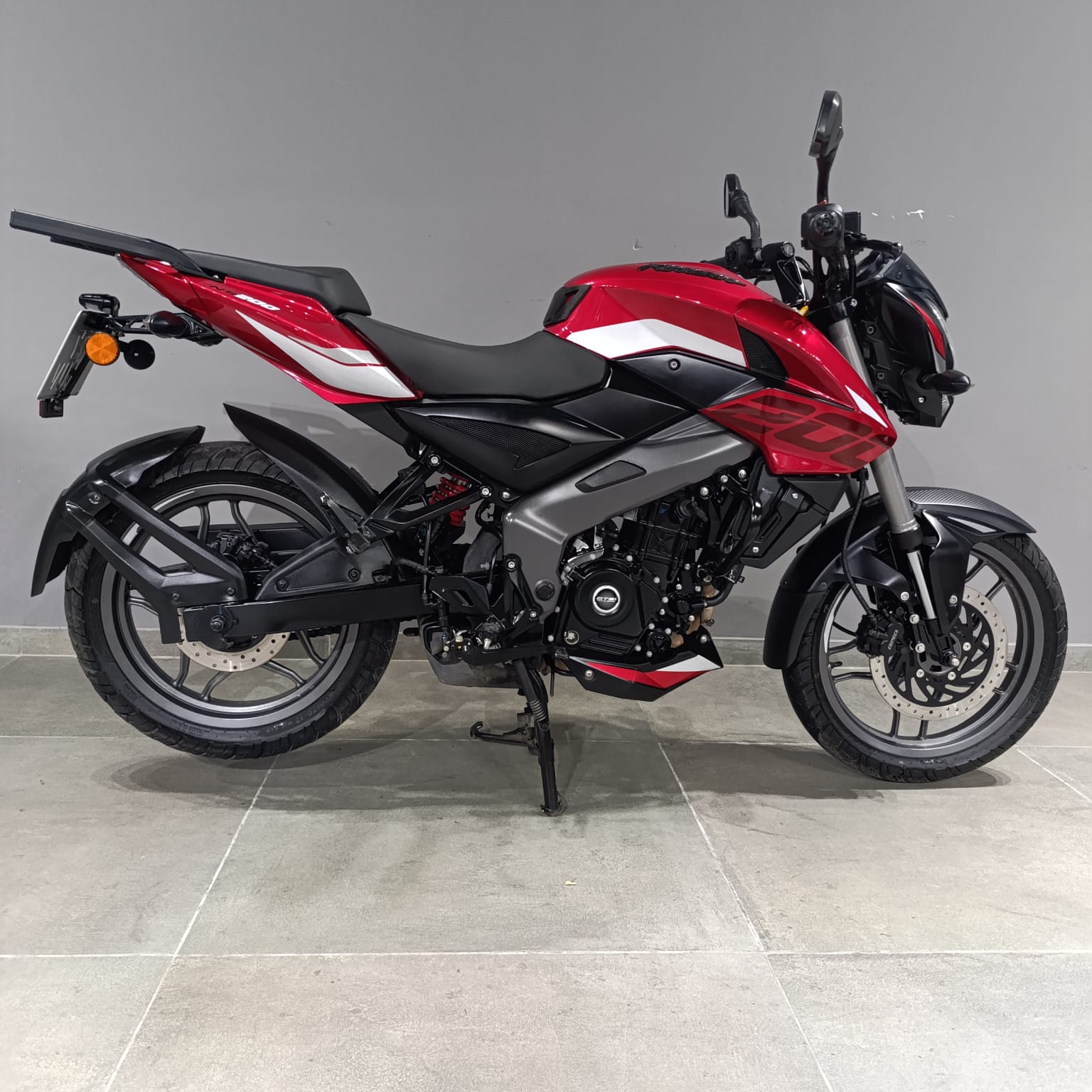 BAJAJ NS 200 2026 A272UUV