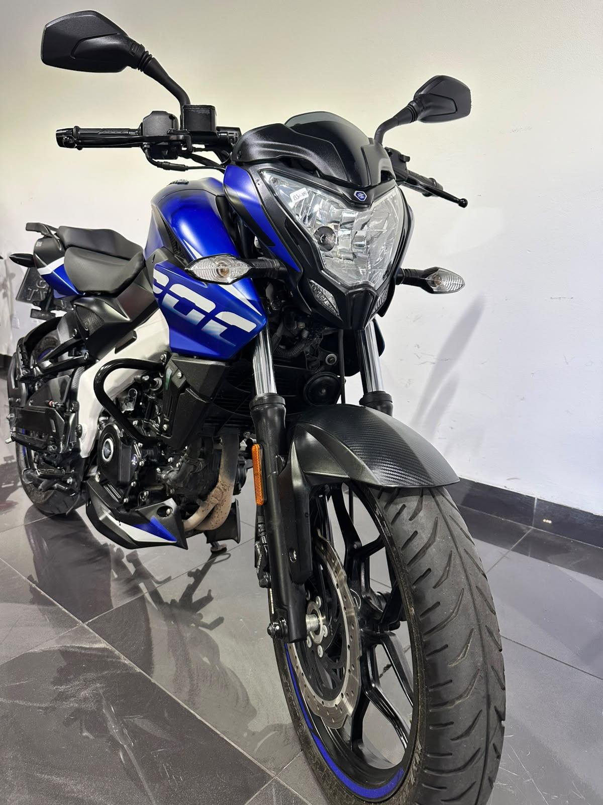 BAJAJ NS 200 2025 A237YZT