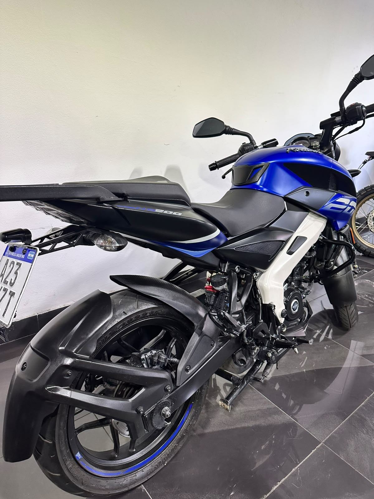 BAJAJ NS 200 2025 A237YZT