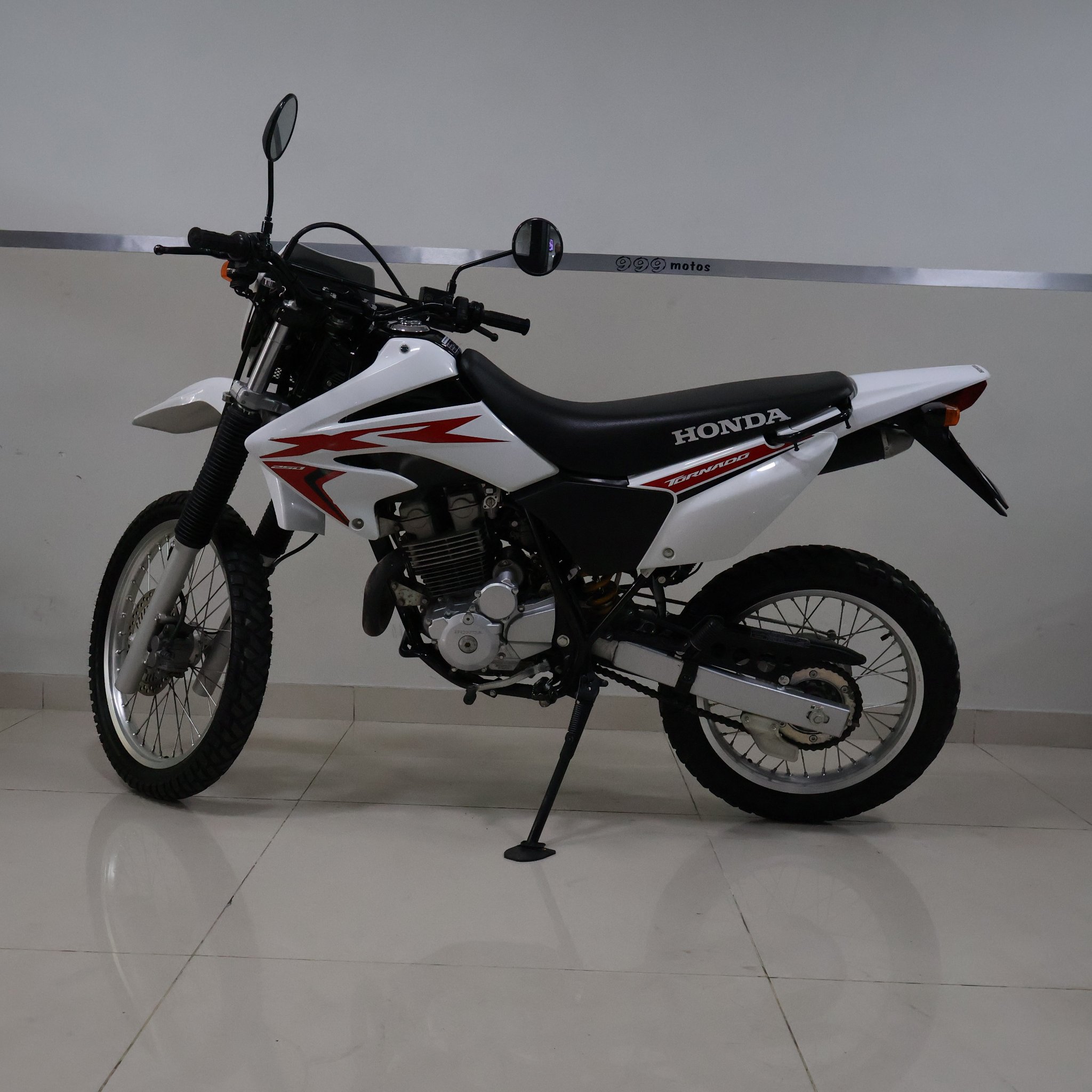 HONDA TORNADO 250 2023 A200IXV