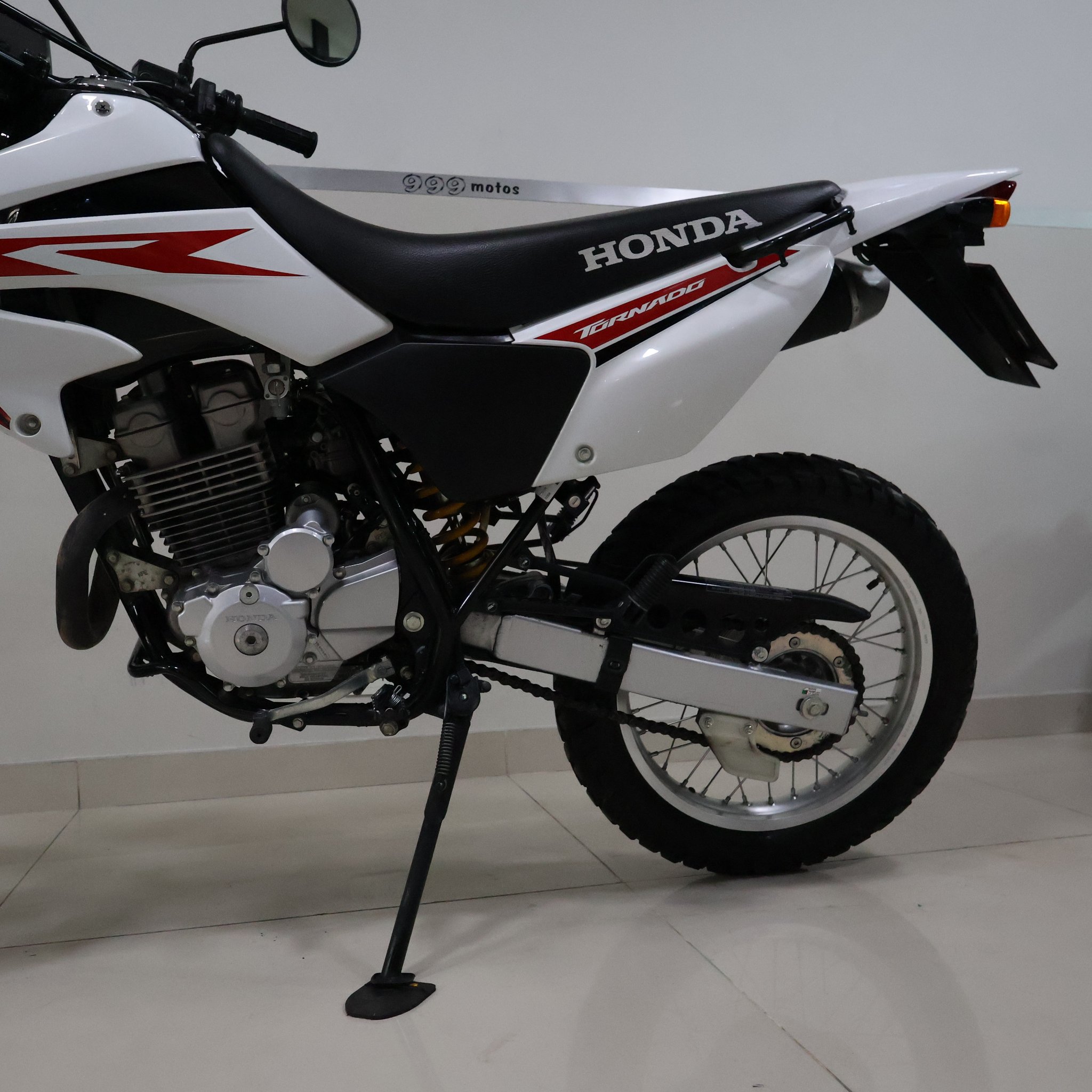 HONDA TORNADO 250 2023 A200IXV
