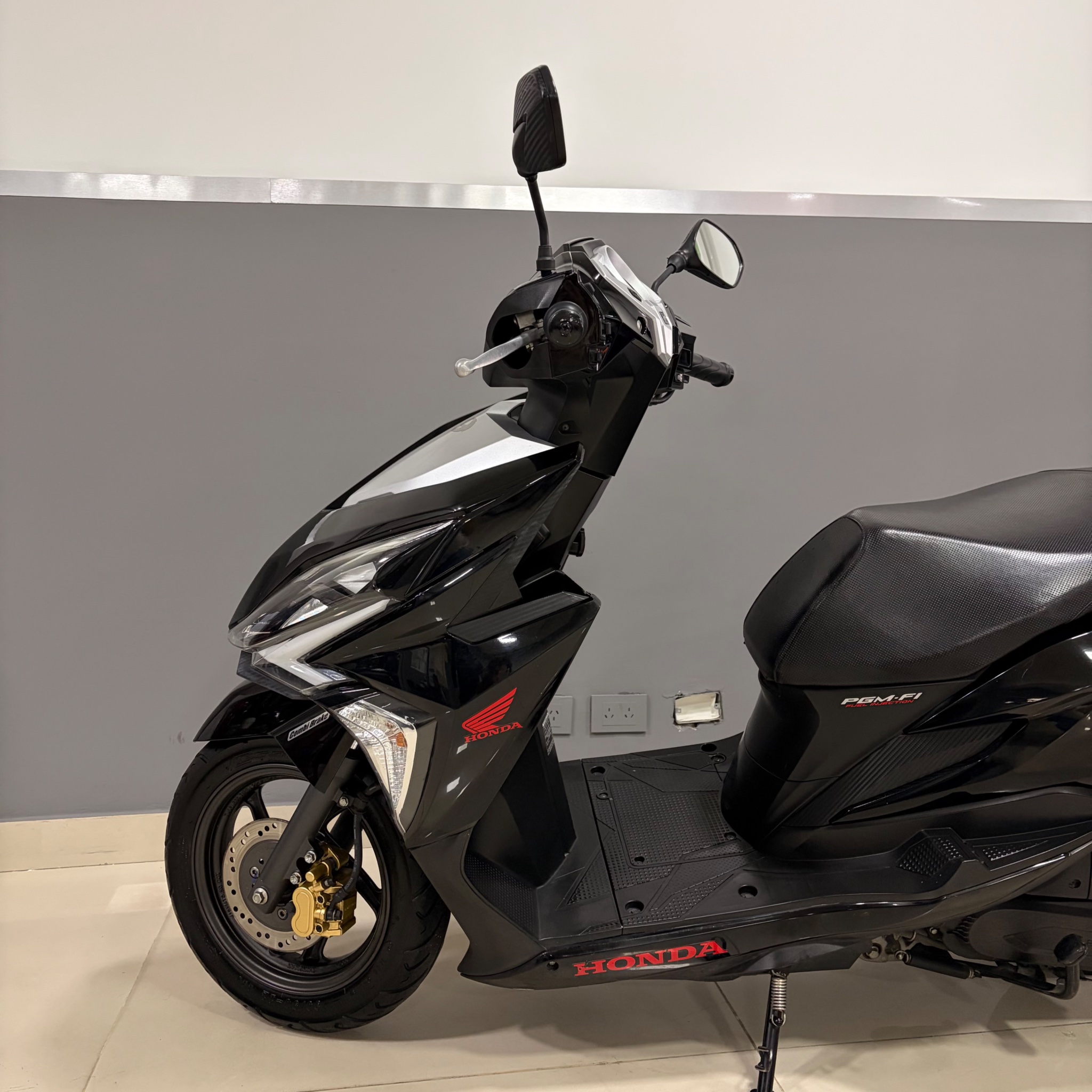 HONDA ELITE 125 2018 A066BMW