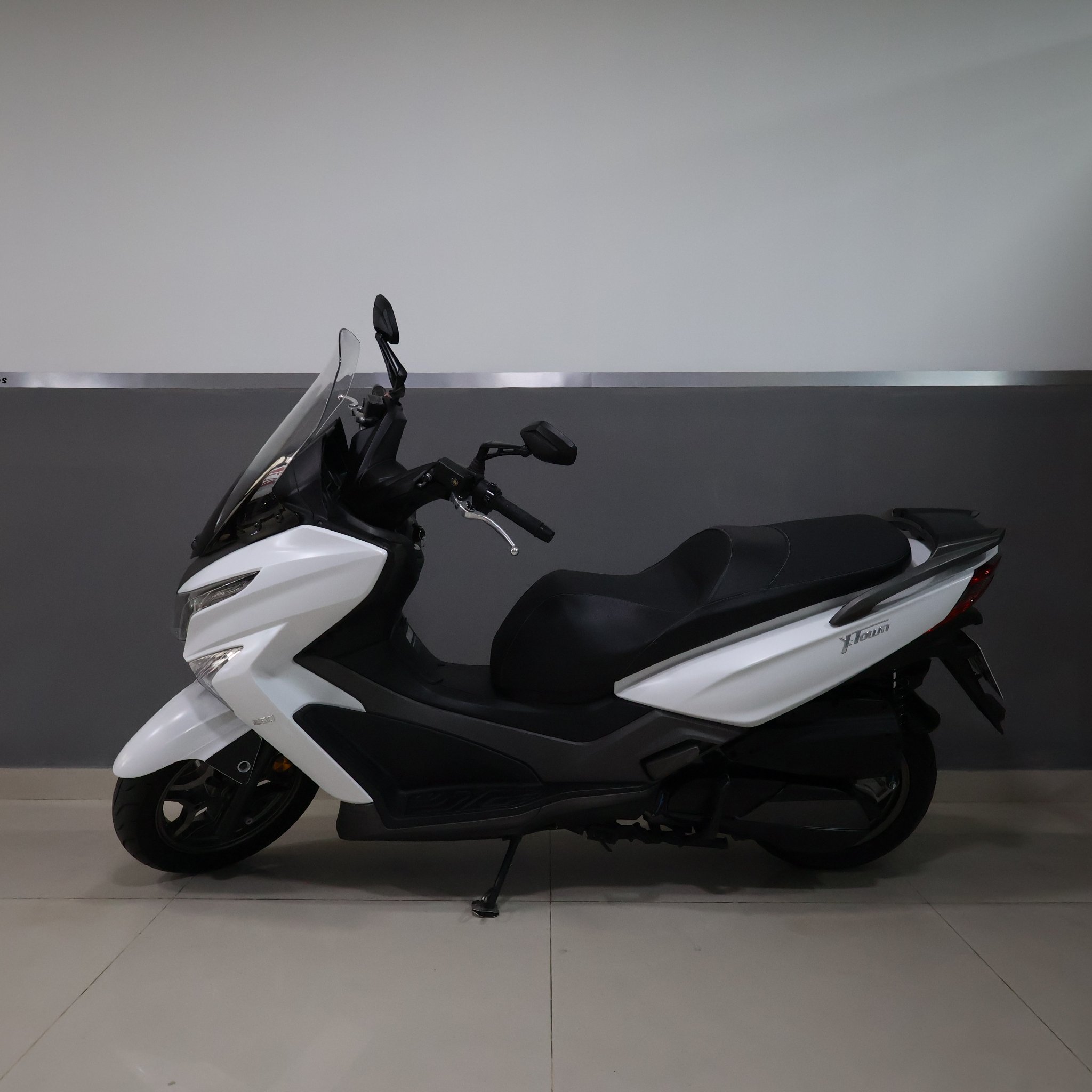 KYMCO XTOWN-250 2022 A173YZI