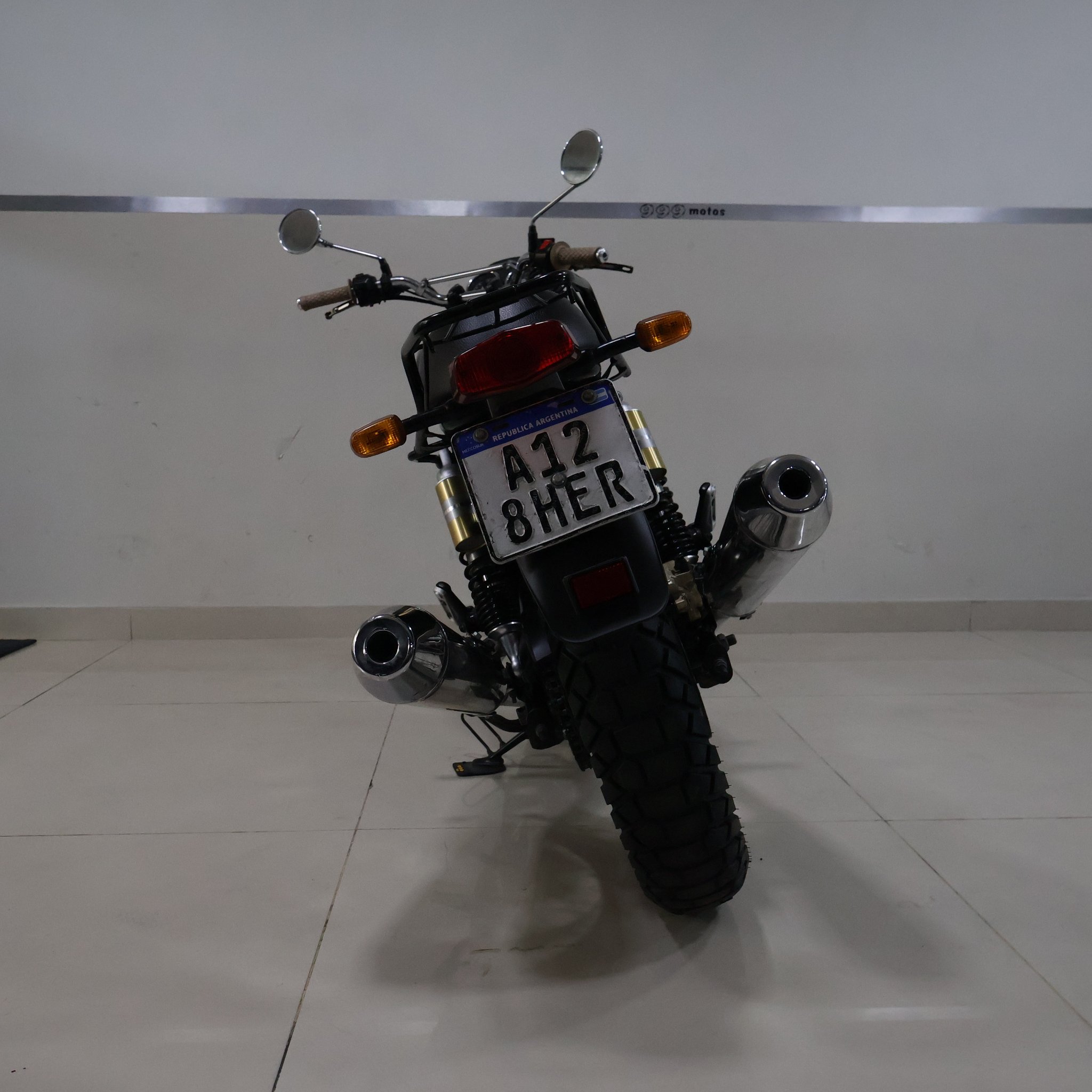 ROYAL ENFIELD INTERCEPTOR 650 2020 A128HER