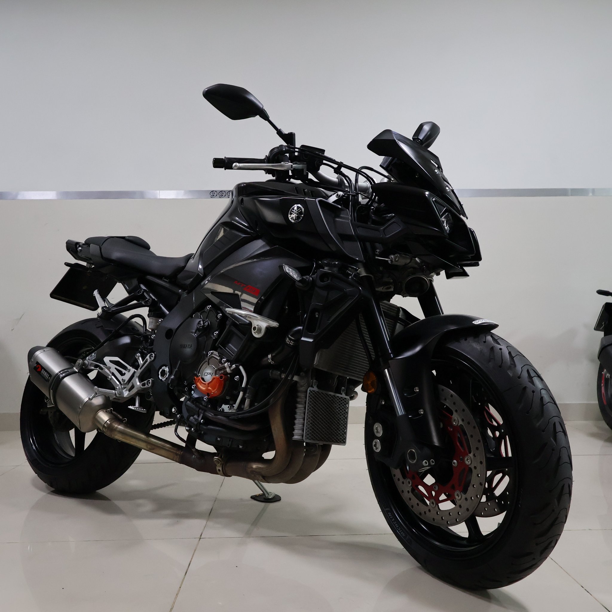 YAMAHA MT-10 2016 A081BDH