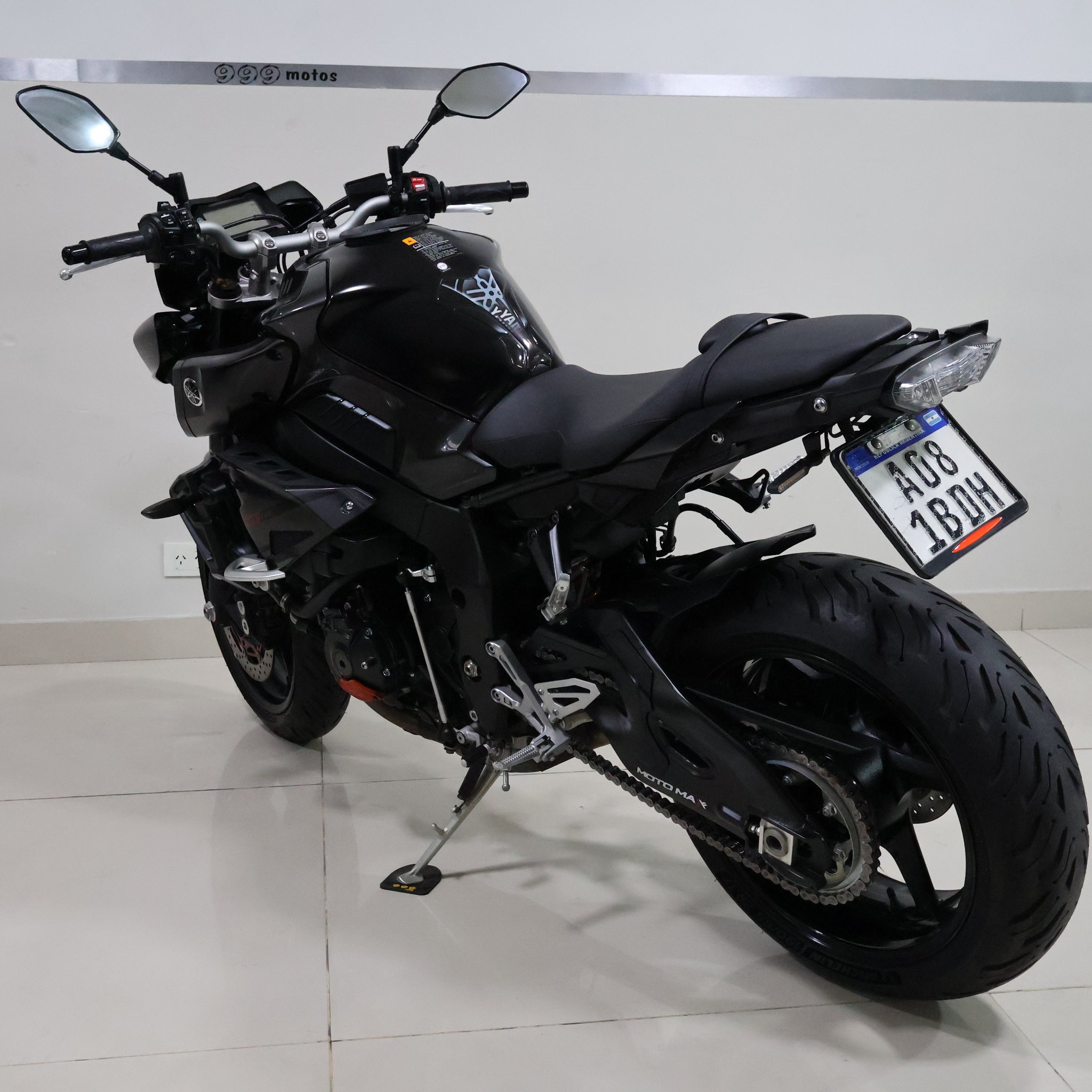 YAMAHA MT-10 2016 A081BDH