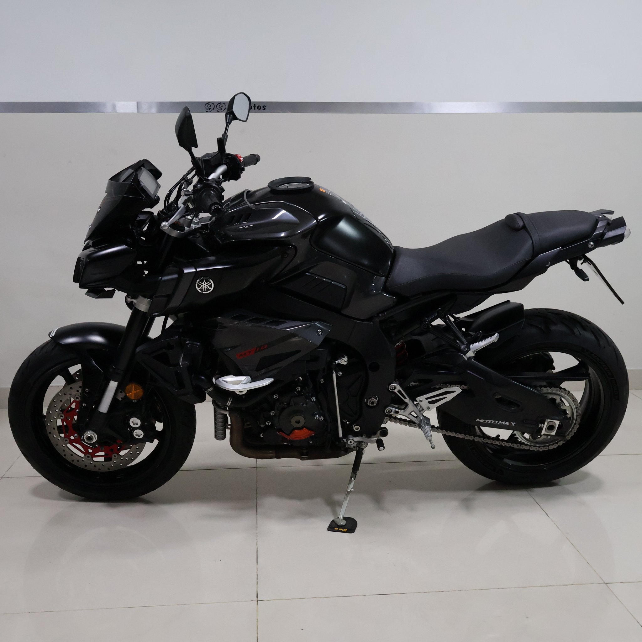 YAMAHA MT-10 2016 A081BDH