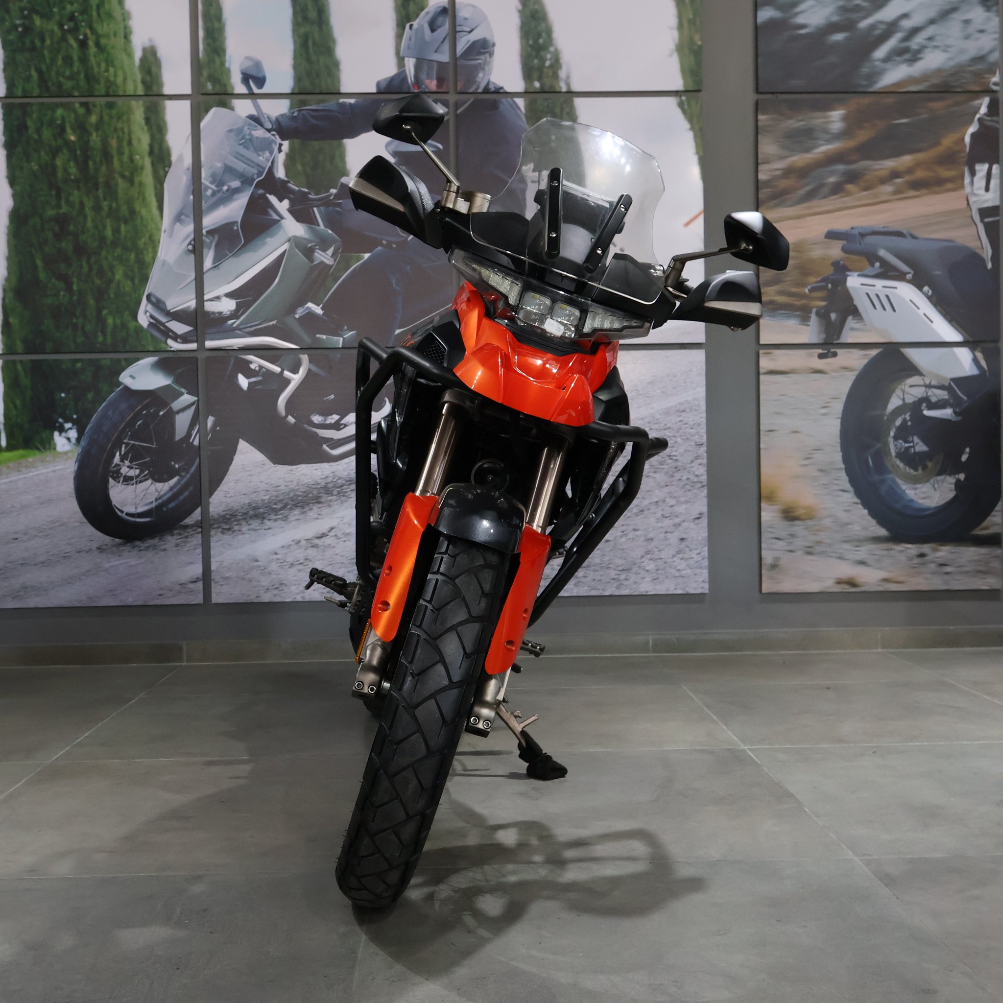 ZONTES T 2 RAYOS C/MALETAS 2024 A209VBK